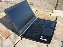 Getest: Acer Aspire VN7-593G-73HP V15 Nitro BE. Testmodel geleverd door notebooksbilliger.de
