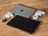 Binnenkort kunnen alle MacBook Pro 14 machines twee externe beeldschermen van stroom voorzien. (Afbeeldingsbron: Notebookcheck)