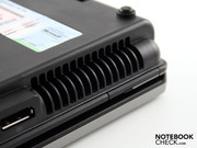 De notebook produceert niet veel geluid - tenzij de AMD N830 onder volledige belasting staat (luchtrooster).