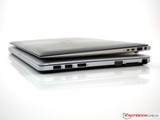 Docking station poort, SmartCard lezer, VGA D-Sub en DisplayPort.