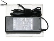 The 3414W wordt geleverd met een standaard adapter, die ook wordt gebruikt voor een groot aantal andere notebooks.