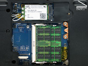Beide RAM sloten zijn in gebruik, een met een 1GB module, de ander met een 2GB module.
