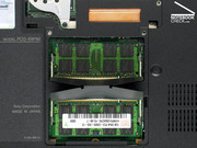 De Vaio VGN-SZ71WN/C ondersteunt maximaal 4 GB RAM. Beide RAM slots zijn bezet aangezien er in het geteste exemplaar een totaal van 2 GB RAM aanwezig was.