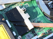 De NVIDIA GT 330M grafische kaart is vast gesoldeerd.