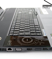 Het toetsenbord van de Aspire 8920G gebruikt de hele breedte van de notebook en heeft een numpad.