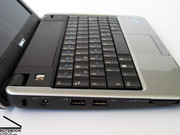 De Dell Inspirion Mini 9 biedt een compleet toetsenbord met alle gebruikelijke functies aan.
