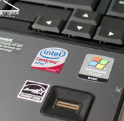 De T9300 CPU van Intel met een kloksnelheid van 2.5 GHz verzekert goede prestaties bij zakelijke software.