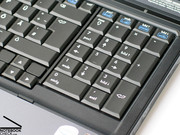 Het toetsenbord heeft een duidelijke layout en een apart numpad.
