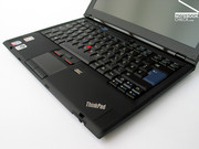 De Thinkpad X300 van Lenovo presenteert zichzelf als een van de traditionele Thinkpads.