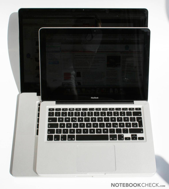 De MacBook is een verkleinde kopie van de grotere MacBook Pro's.