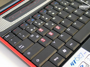 Het toetsenbord laat een zekere indruk na met de gamer-geörienteerde speciale markeringen.