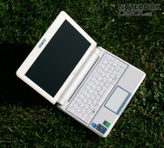 De Asus Eee PC 901 is een 8,9" netbook met een Intel Atom CPU...
