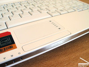 Het touchpad is ook erg klein, maar is perfect bruikbaar voor de netbook.