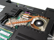 Uitgerust met een P8400 CPU van Intel en een Geforce 9300M GS grafische kaart kan de SL500 ook voor lichte multimedia programma's worden gebruikt.