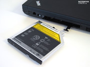 Als optische drive beschikt de Lenovo Thinkpad W700 over een dure Blu-Ray brander van Hitachi-LG.