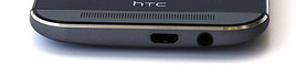 Onderkant: Micro USB met MHL, audio poort