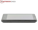 Rechterkant: camera knop, power knop, volume knop