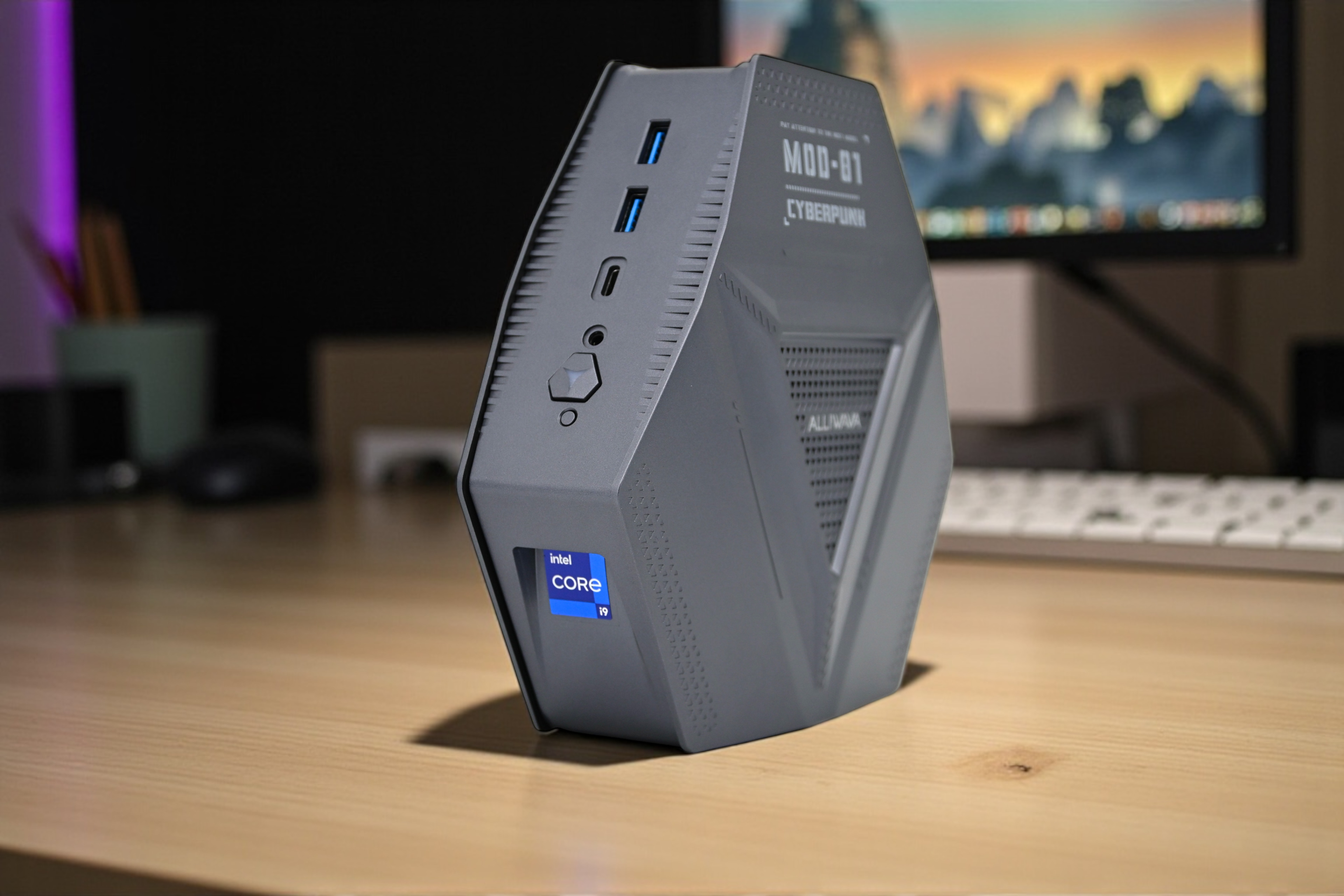 Alienware-geïnspireerde mini-pc review: Alliwava GH9 met Intel Core i9 ...