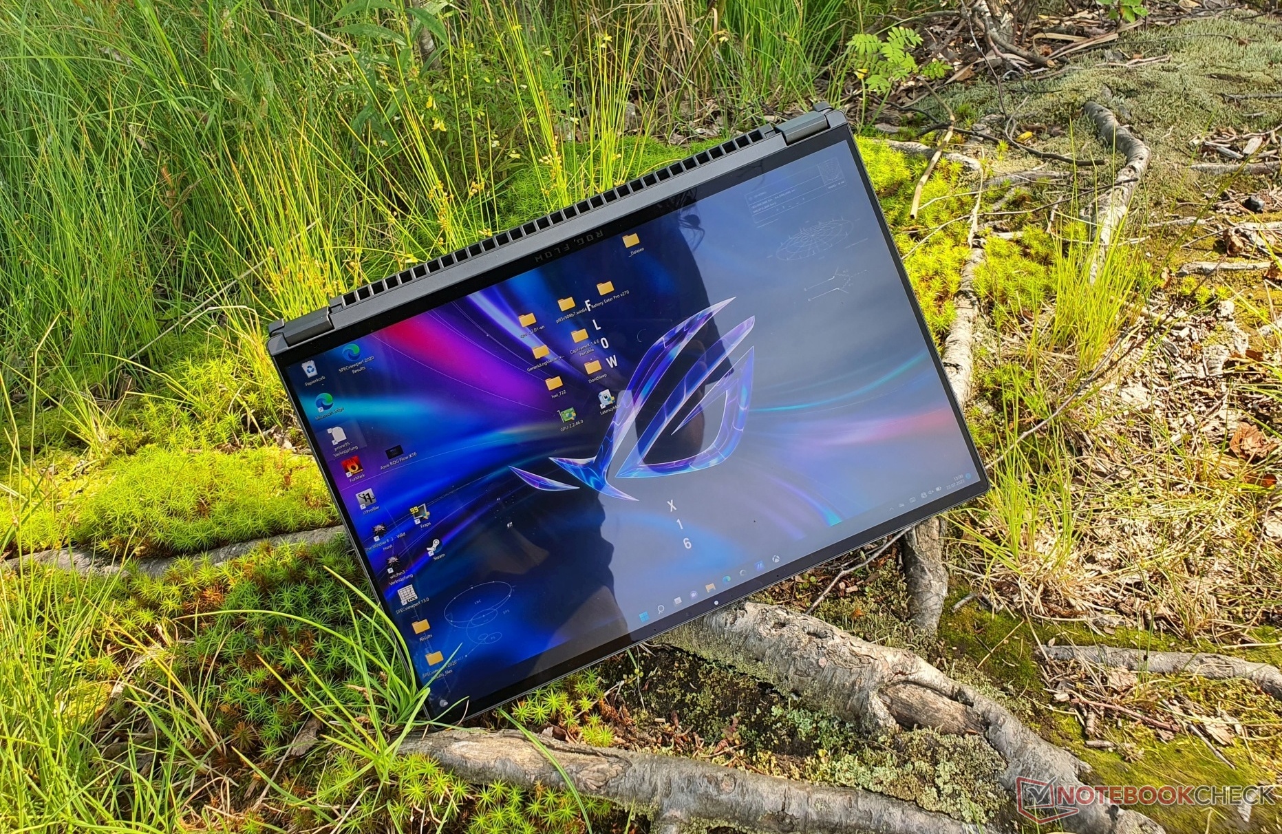 Asus ROG Flow X16 laptop review 2in1 gamer met miniLED