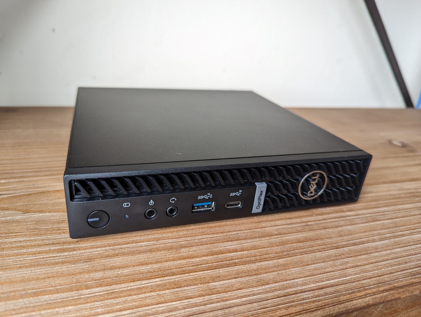 Dell OptiPlex Micro Plus 7010 review: Desktop Core i7-13700 in een