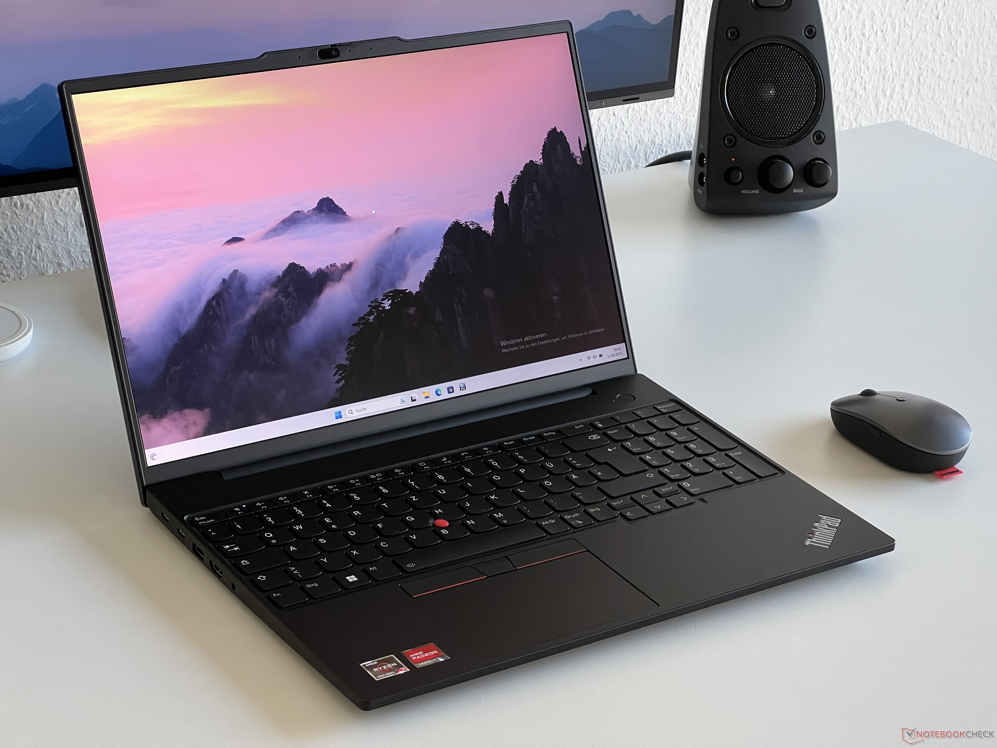 Lenovo ThinkPad E16 G1 AMD Review - Grote kantoorlaptop met AMD