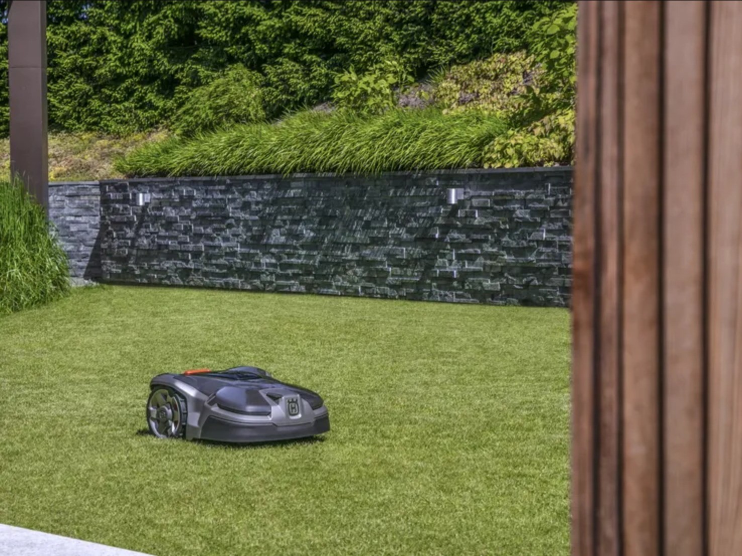 probleem waar dan ook Omgaan Husqvarna Automower 415X robot grasmaaier met spraakbesturing afgeprijsd  bij Amazon - Notebookcheck.nl Nieuws