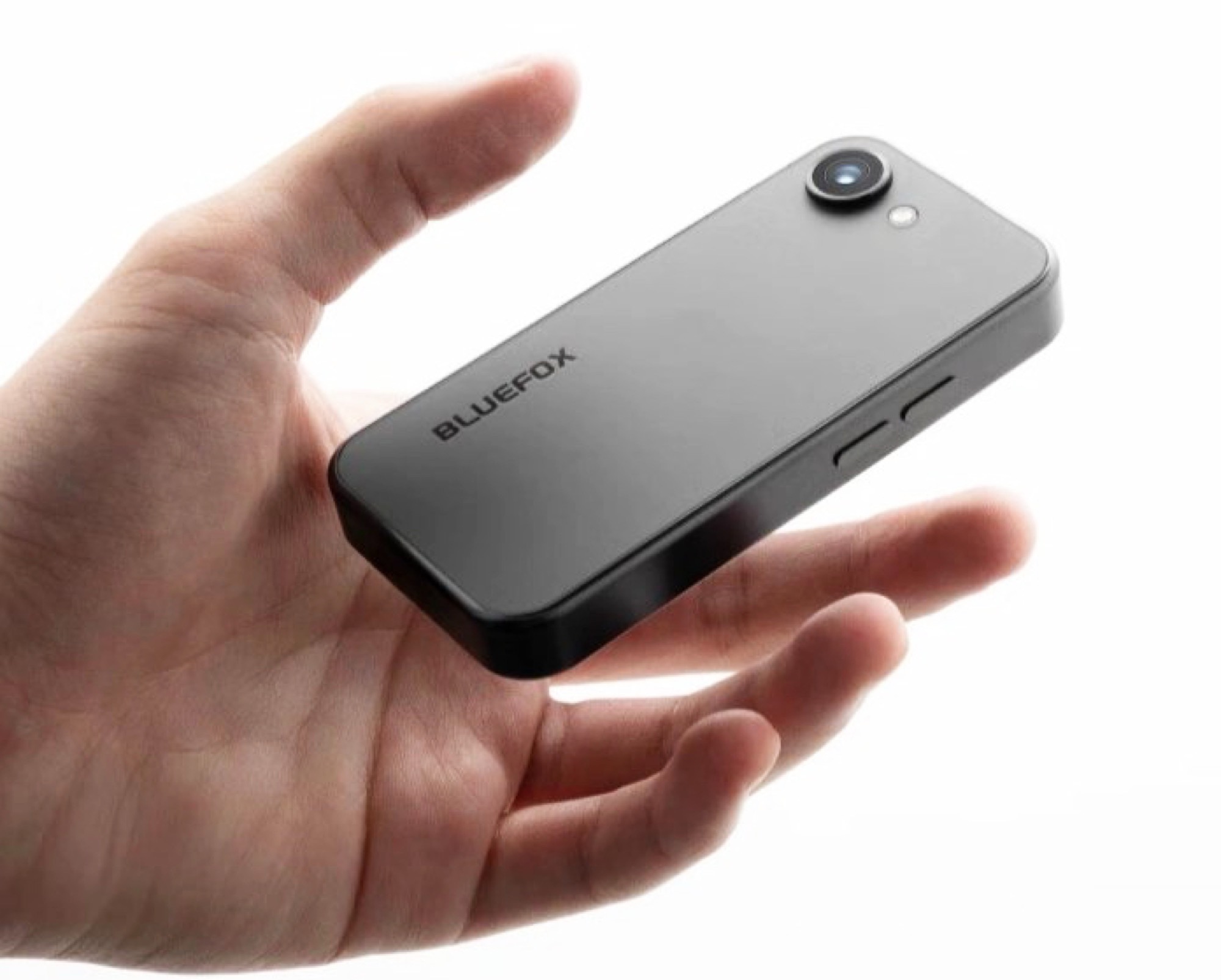 Bluefox NX1: Kleine smartphone met 4-inch scherm en 3.000 mAh