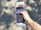 De 6 Pound Phone Case is misschien wel het zwaarste smartphonehoesje ter wereld. (Afbeeldingsbron: Matter Neuroscience)