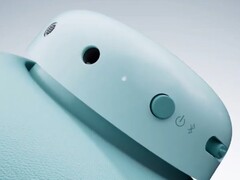 De CMF Headphone Pro heeft een audio-aansluiting voor bedraad luisteren. (Afbeelding bron: CMF by Nothing)