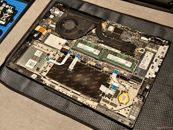 Lenovo ThinkPad T14 Gen 5: Nieuw intern ontwerp met twee RAM-sleuven (bron: Notebookcheck)