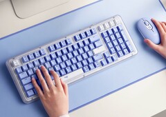 Het nieuwe mechanische toetsenbord van Logitech is ook verkrijgbaar in het blauw (Afbeelding bron: Logitech)