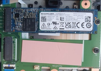 Twee slots voor M.2 PCIe4-x4 SSD's
