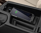 De draadloze lader van BMW maakt naar verluidt de NFC-chip van de iPhone 15 Pro kapot. (Afbeelding Bron: BMW Canada)