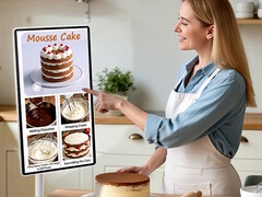 De 27-inch Nework MoveMate Hi Fi Android tablet wordt geleverd met een handige rolstandaard en een batterij die 8 uur meegaat. (Afbeeldingsbron: Nework)