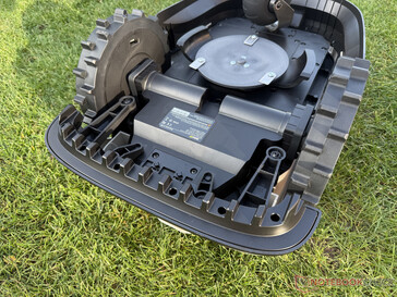 De voorbumper monteren