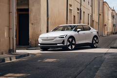 Polestar presenteert de Polestar 2 als een praktische elektrische auto die de rijervaring voorop stelt. (Afbeelding bron: Polestar)