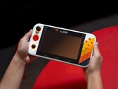 De Gamestation Go heeft verschillende bedieningselementen aan de voorkant. (Afbeeldingsbron: My Arcade)