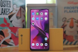 De Moto G55 is een degelijke goedkope telefoon