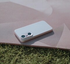 De OnePlus 13T heeft naar verluidt twee verticaal gestapelde achtercamera&#039;s. (Afbeelding Bron: OPPO via WhyLab)
