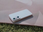 De OnePlus 13T heeft naar verluidt twee verticaal gestapelde achtercamera's. (Afbeelding Bron: OPPO via WhyLab)
