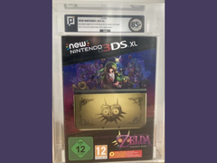 Een 85+ gekeurde New Nintendo 3DS XL Majora's Mask Limited Edition console verzegeld in een acryl doosje (bron: r/consoles)