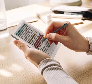 De Bigme B6 Pro wordt gebruikt met een stylus