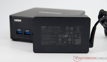 Geekom IT13 Max met voeding (19 V; 6,32 A)