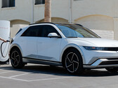 2025 Hyundai Ioniq 5 kan rechtstreeks op Tesla Superchargers worden aangesloten (Afbeelding bron: Hyundai)