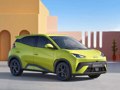 Een van de redenen voor de productiestop bij VW: Chinese elektrische automodellen zoals de BYD Dolphin Surf zijn goedkoper en technisch moderner dan binnenlandse modellen. (Afbeelding: BYD).