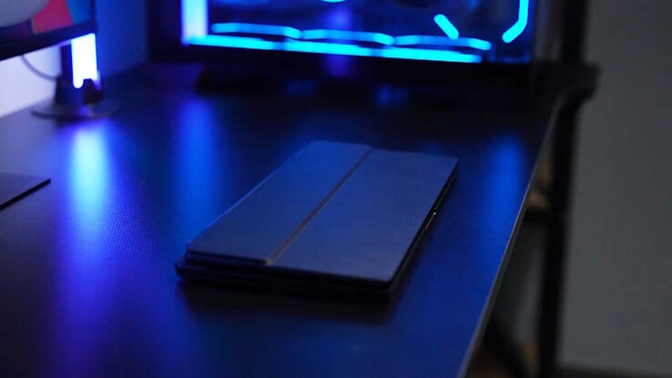 Dit apparaat kan worden gesloten en geopend als een gewone clamshell-laptop