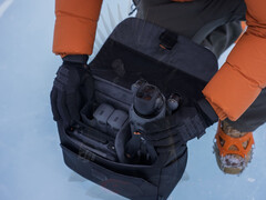 De DJI Mavic 4 Pro wordt later deze maand verwacht vanaf €2.189 (~$2.490). (Afbeeldingsbron: via Igor Bogdanov)