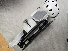 Het apparaat neemt zeer weinig ruimte in wanneer het rechtop wordt bewaard