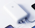 De Xiaomi 20.000 mAh Power Bank met ingebouwde kabel (2026) is toegestaan voor gebruik op vluchten in China.