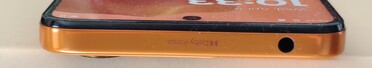 Boven: 3,5 mm aansluiting